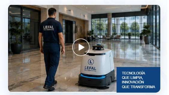 Robot de limpieza OUNITECH operando en instalaciones corporativas